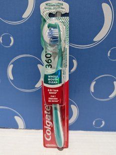 Colgate зубна щітка Whole mouth clean 0562122 фото
