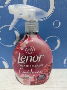 Засіб для прасування та нейтралізатор запахів Lenor Ruby 02670 фото